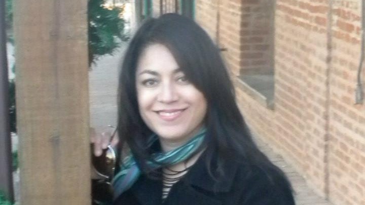 Elvia D.